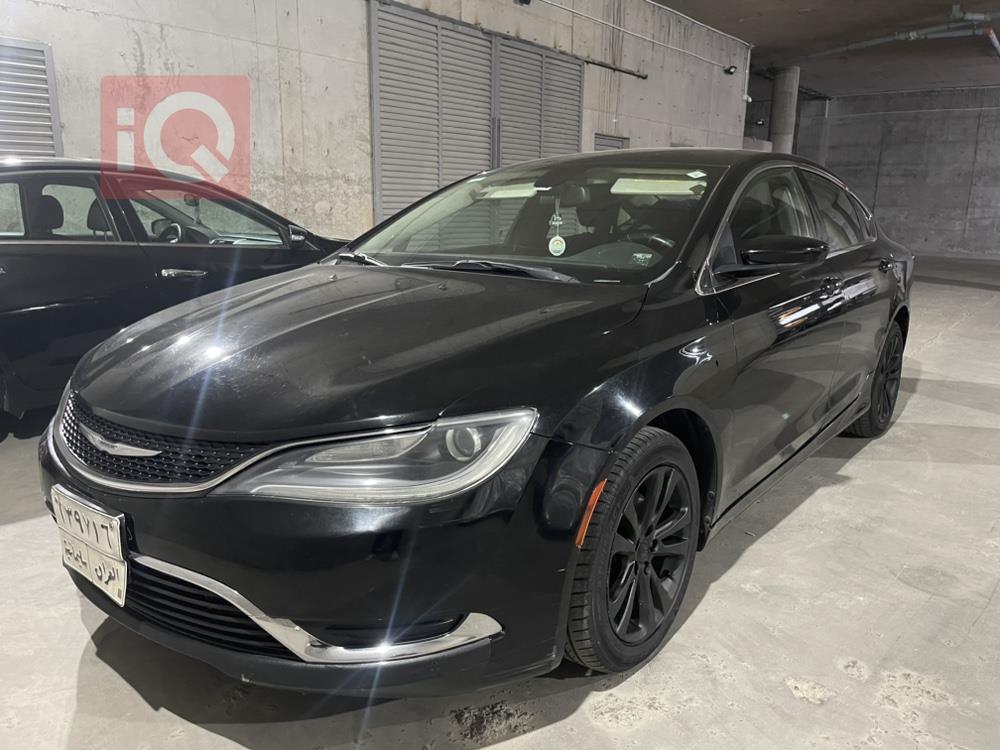 Chrysler 200